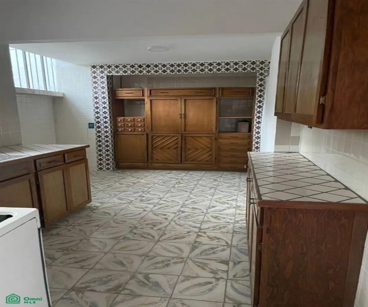 En Venta,Chapala Centro,Hidalgo 261, Chapala, Jalisco 45900, 4 Habitaciones,3 Baños,Hidalgo,1,MX25871537