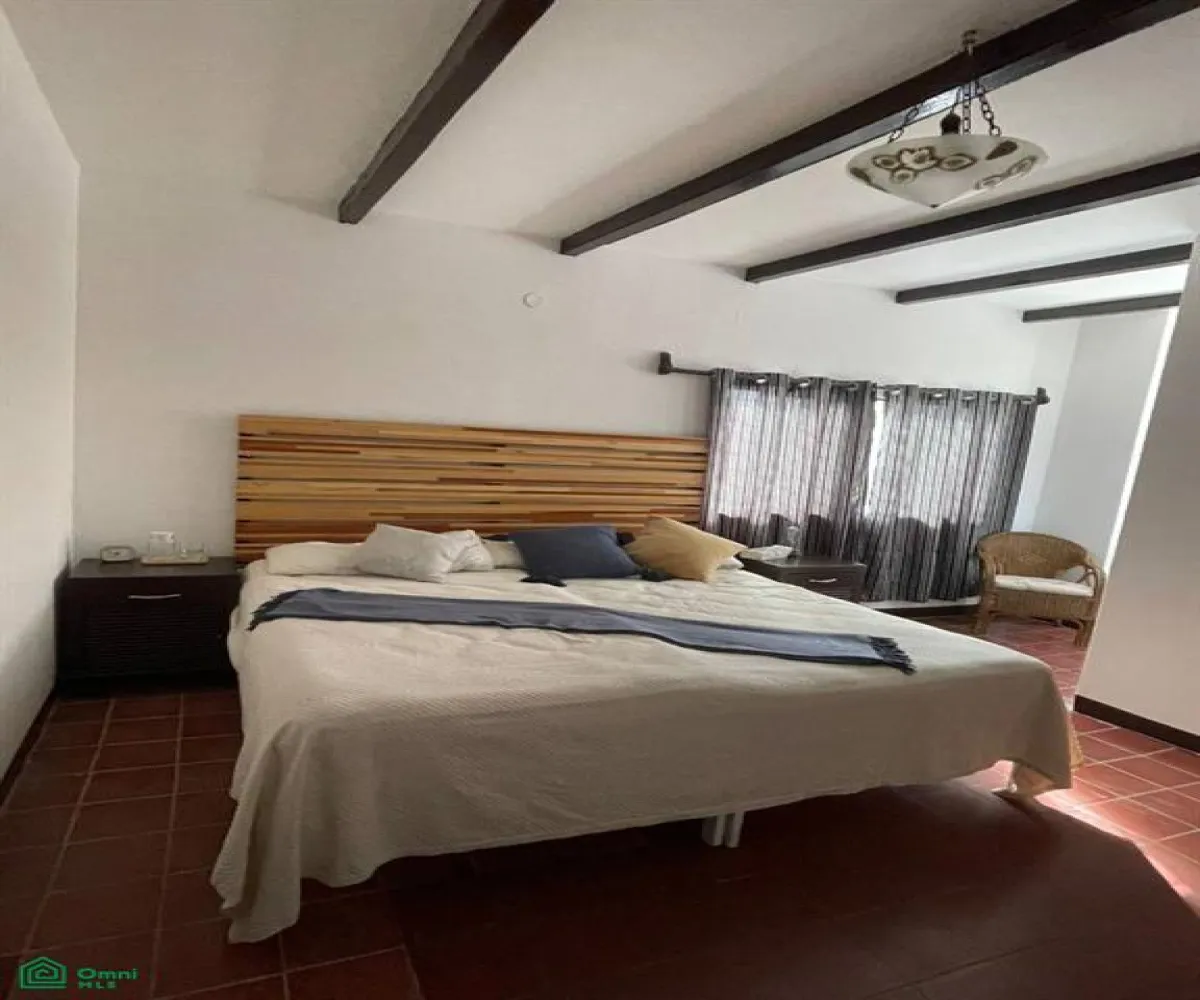 En Venta,Chapala Centro,Hidalgo 261, Chapala, Jalisco 45900, 4 Habitaciones,3 Baños,Hidalgo,1,MX25871537