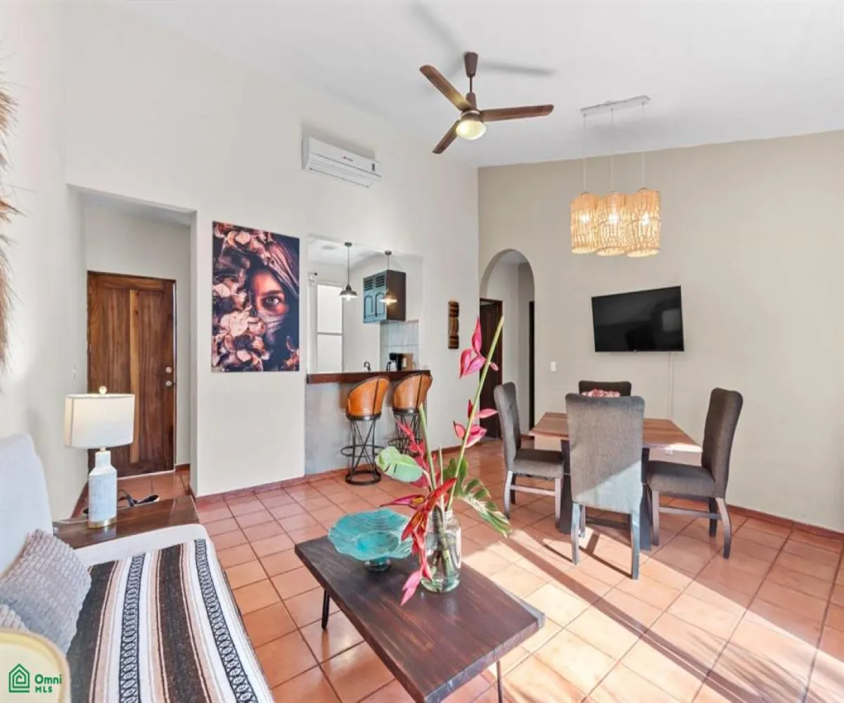 En Venta,Los Tules,Blvd. Francisco Medina Ascencio 2284 int 114, Puerto Vallarta, Jalisco 48333, 2 Habitaciones,2 Baños,Blvd. Francisco Medina Ascencio,3,MX25874122