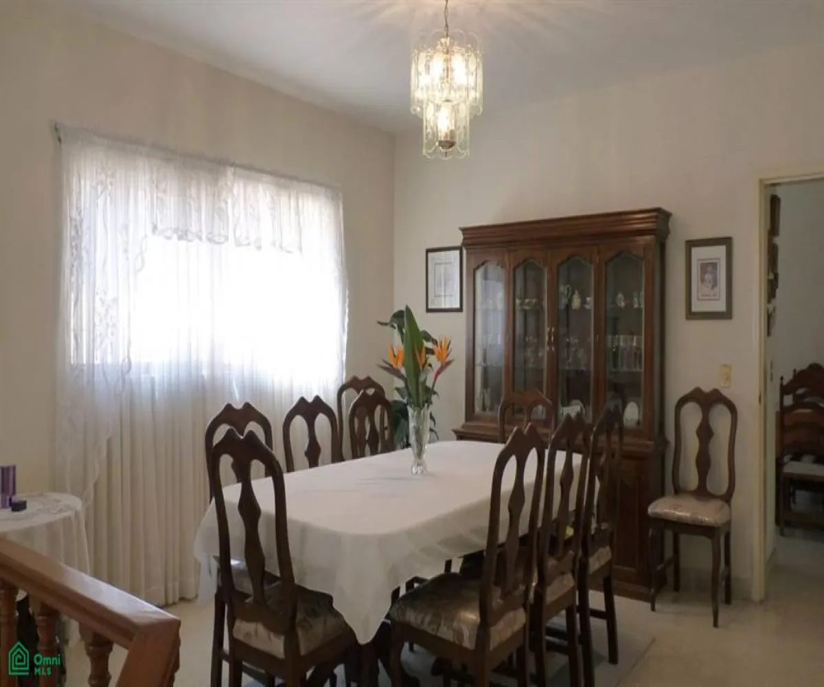 En Venta,Chapala Centro,AV. GONZALEZ GALLO 23B, Chapala, Jalisco 45900, 4 Habitaciones,3 Baños,AV. GONZALEZ GALLO,2,MX25874828