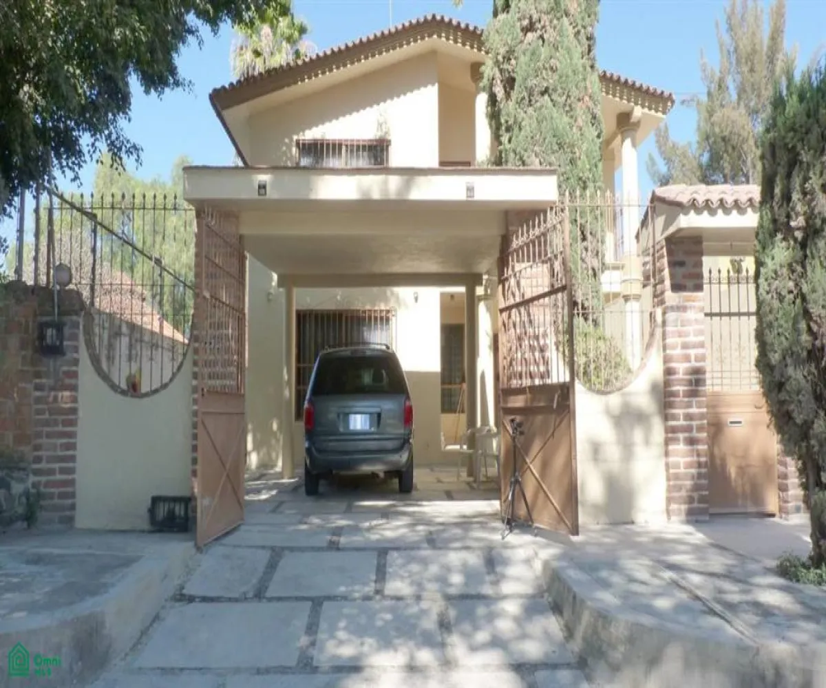 En Venta,Chapala Centro,AV. GONZALEZ GALLO 23B, Chapala, Jalisco 45900, 4 Habitaciones,3 Baños,AV. GONZALEZ GALLO,2,MX25874828