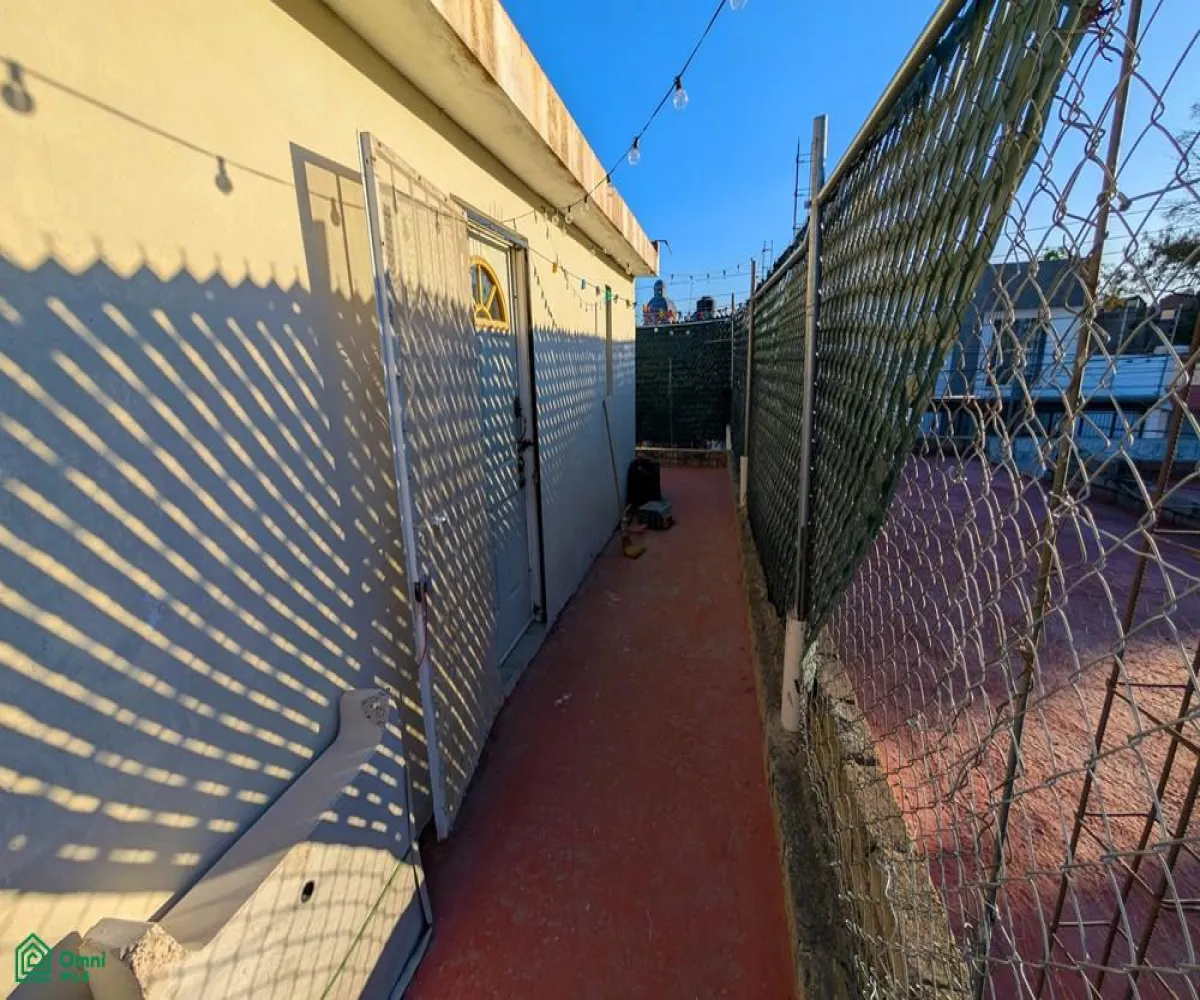 En Venta,Paraísos Del Colli,C. Pirul 942, Zapopan, Jalisco 45069, 3 Habitaciones,2 Baños,C. Pirul,2,MX25875325