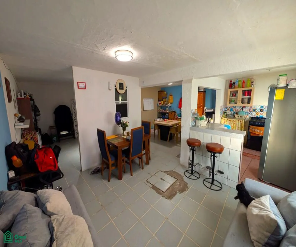 En Venta,Paraísos Del Colli,C. Pirul 942, Zapopan, Jalisco 45069, 3 Habitaciones,2 Baños,C. Pirul,2,MX25875325