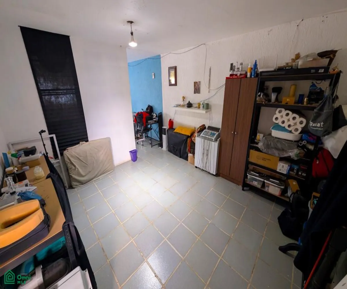 En Venta,Paraísos Del Colli,C. Pirul 942, Zapopan, Jalisco 45069, 3 Habitaciones,2 Baños,C. Pirul,2,MX25875325