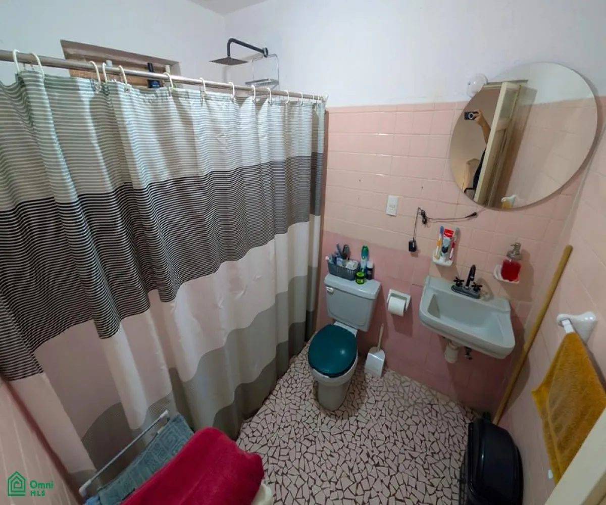 En Venta,Paraísos Del Colli,C. Pirul 942, Zapopan, Jalisco 45069, 3 Habitaciones,2 Baños,C. Pirul,2,MX25875325