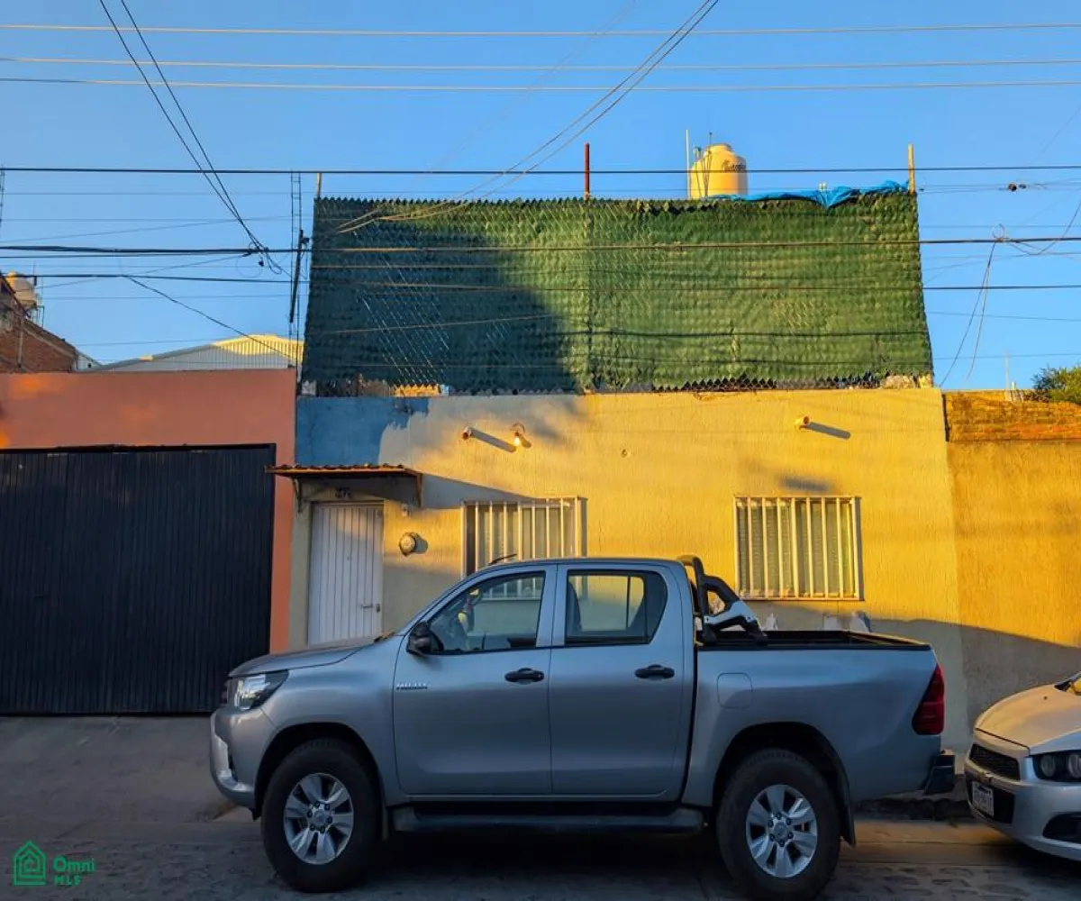 En Venta,Paraísos Del Colli,C. Pirul 942, Zapopan, Jalisco 45069, 3 Habitaciones,2 Baños,C. Pirul,2,MX25875325