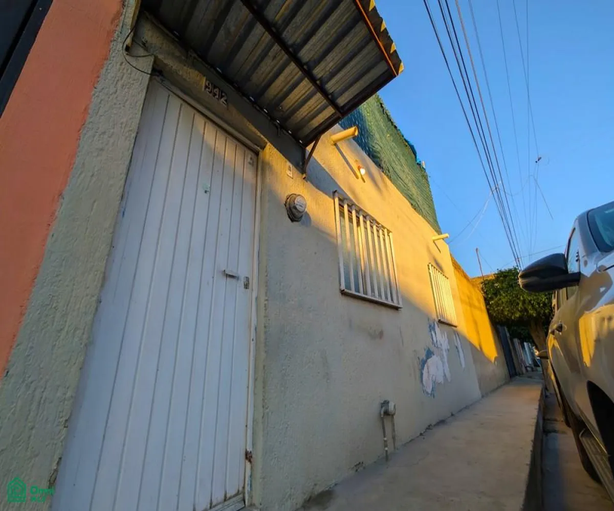 En Venta,Paraísos Del Colli,C. Pirul 942, Zapopan, Jalisco 45069, 3 Habitaciones,2 Baños,C. Pirul,2,MX25875325