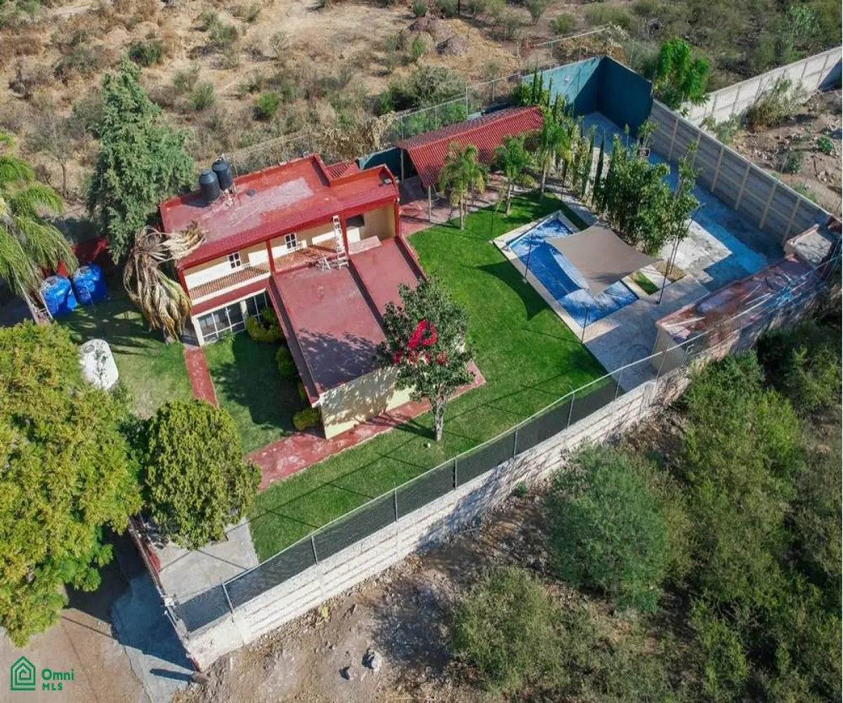 En Venta,Jardines De La Calera,Trebol #mzna 11, S/N, Tlajomulco de Zuniga, Jalisco 45676, 3 Habitaciones,3 Baños,Trebol #mzna 11,MX25880568