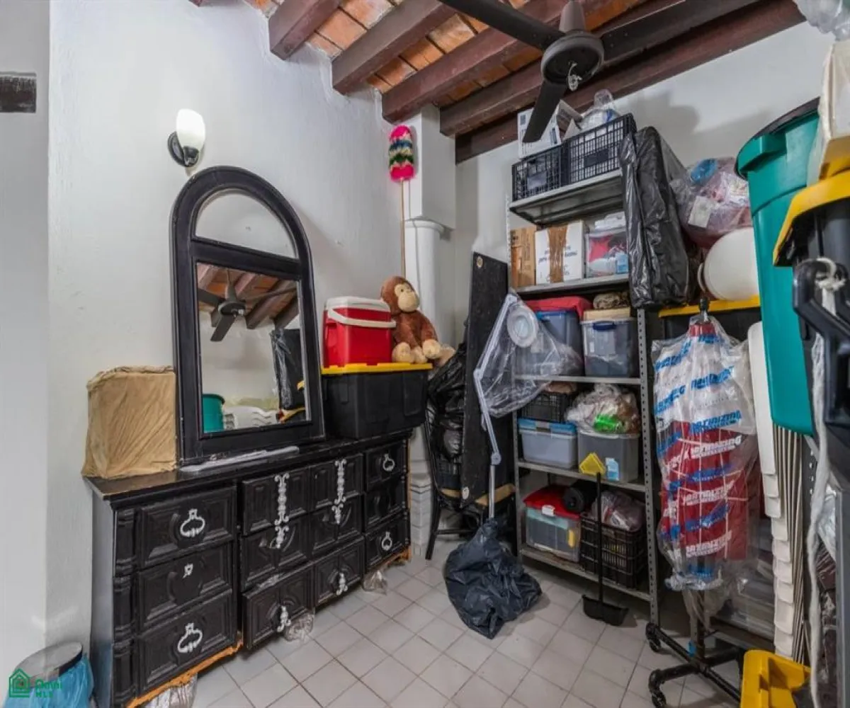 En Venta,5 de Diciembre,Calle Ecuador 1128 Int 1, Puerto Vallarta, Jalisco 48350, 3 Habitaciones,3 Baños,Calle Ecuador,MX25882169