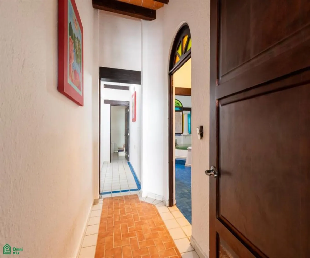 En Venta,5 de Diciembre,Calle Ecuador 1128 Int 1, Puerto Vallarta, Jalisco 48350, 3 Habitaciones,3 Baños,Calle Ecuador,MX25882169