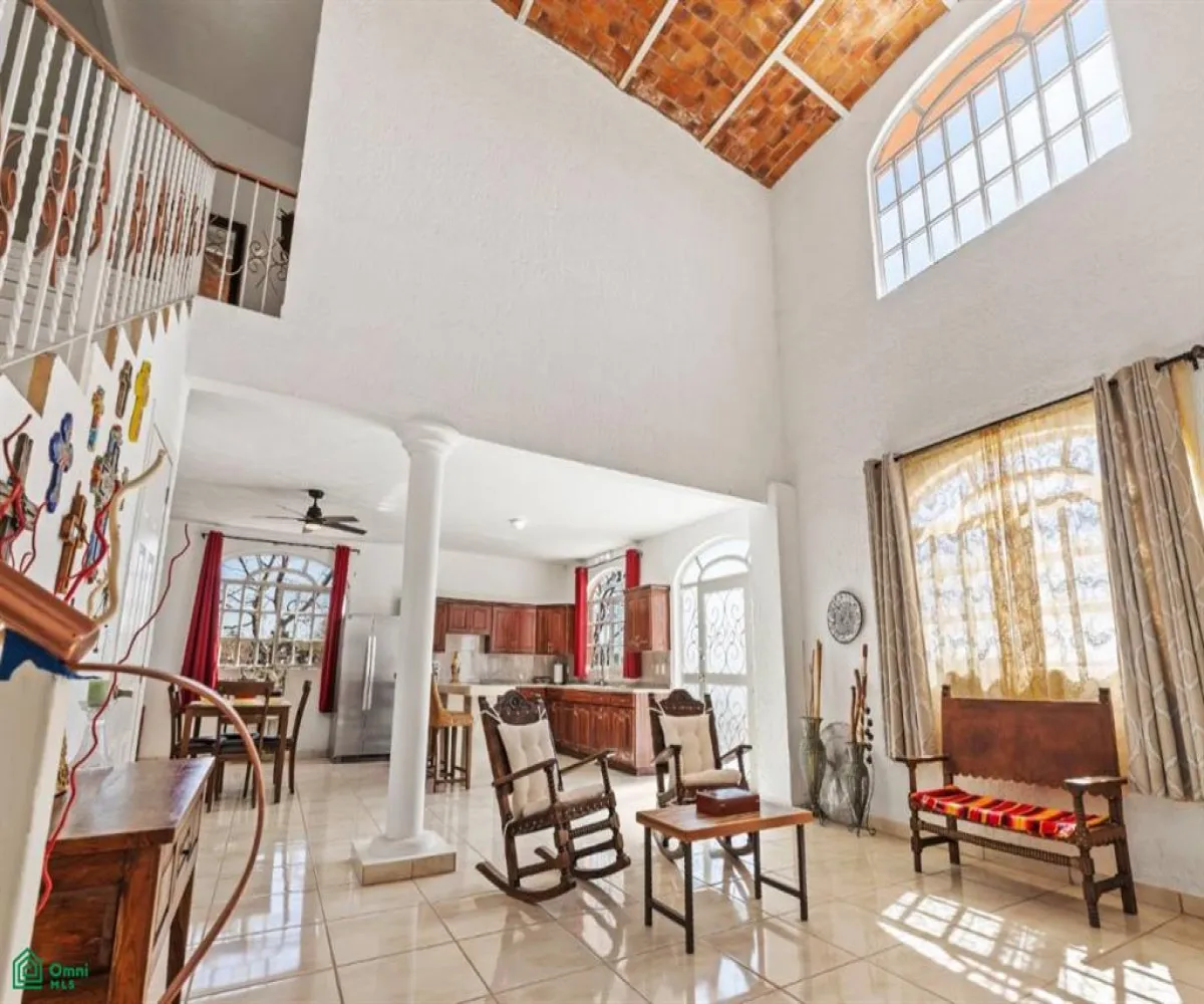 En Venta,Chapala Haciendas,Calle Cisnes 7, Chapala, Jalisco 45907, 3 Habitaciones,3 Baños,Calle Cisnes,2,MX25888950