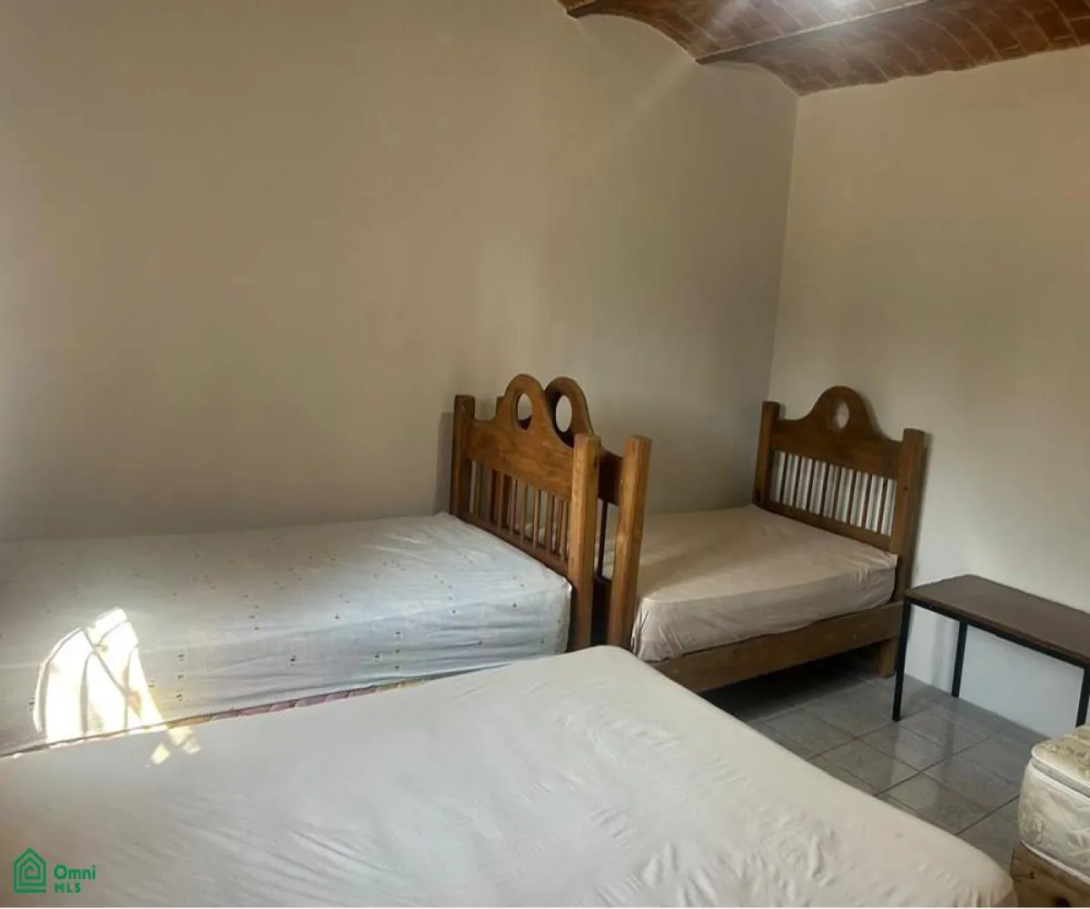En Venta,Pueblo Ixtlahuacan de los Membrillos,EMILIANO ZAPATA 125, Guadalajara, Jalisco 45850, 1 Cuarto,2 Baños,EMILIANO ZAPATA,1,MX25894823