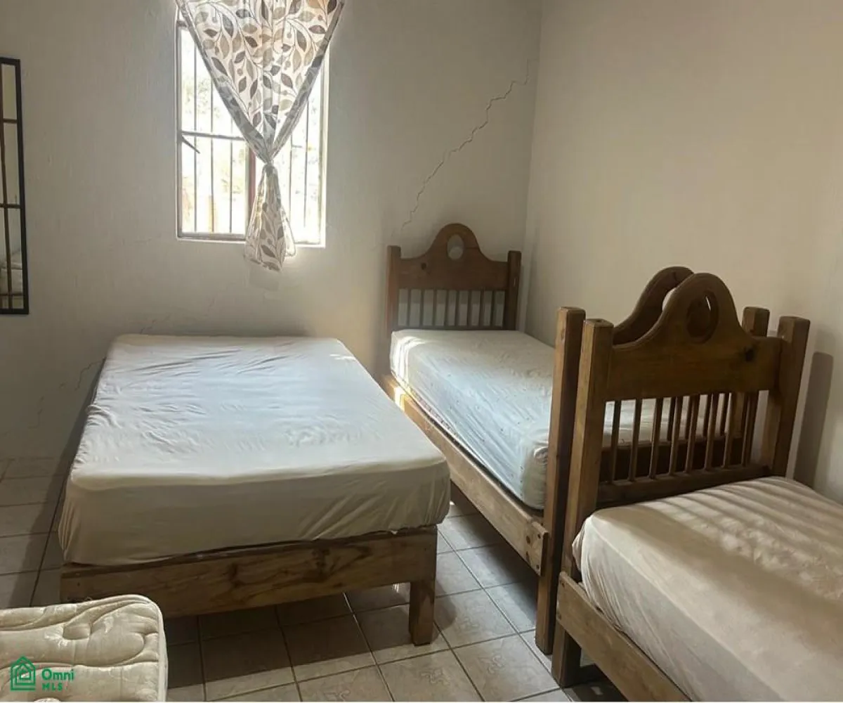 En Venta,Pueblo Ixtlahuacan de los Membrillos,EMILIANO ZAPATA 125, Guadalajara, Jalisco 45850, 1 Cuarto,2 Baños,EMILIANO ZAPATA,1,MX25894823