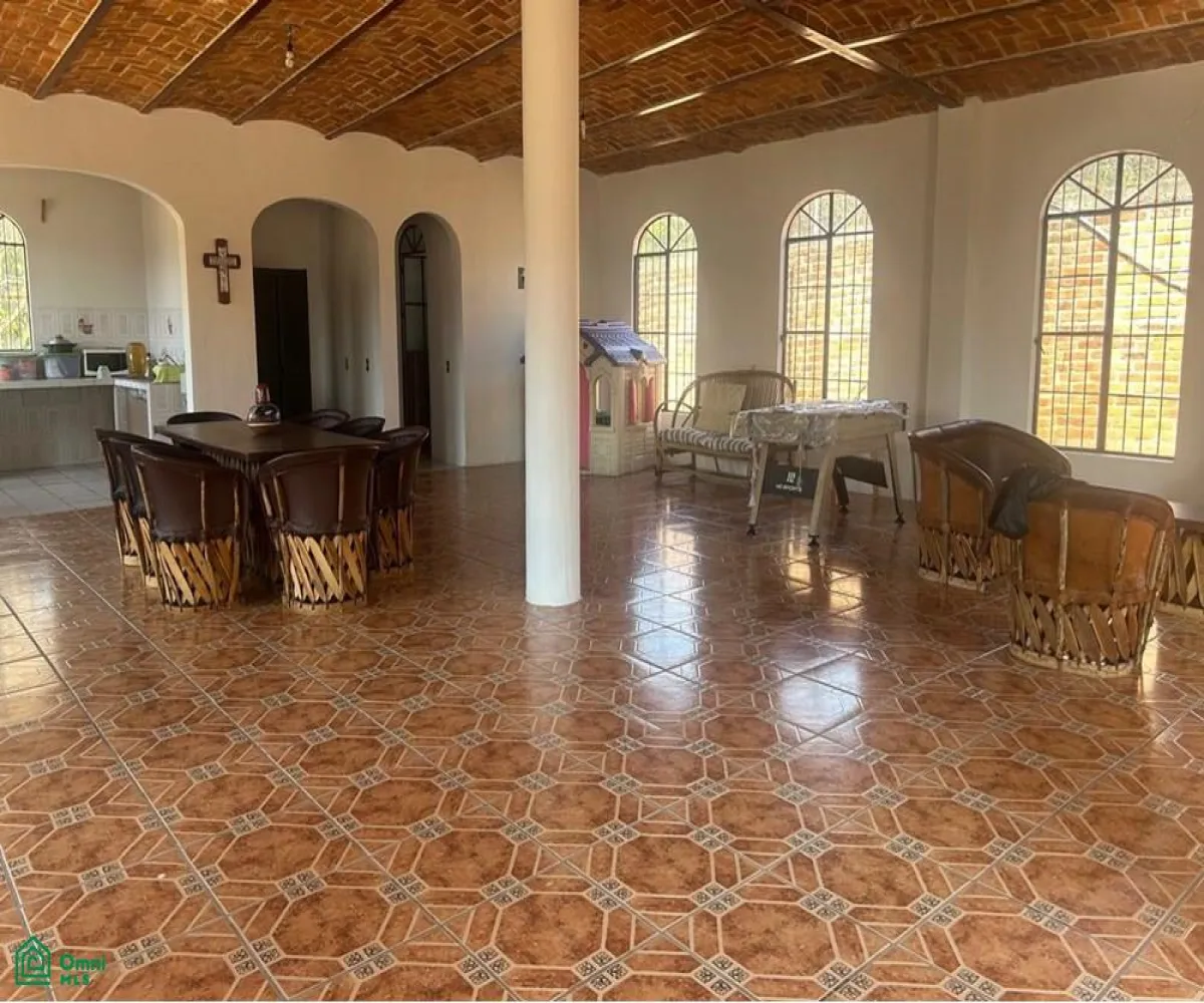 En Venta,Pueblo Ixtlahuacan de los Membrillos,EMILIANO ZAPATA 125, Guadalajara, Jalisco 45850, 1 Cuarto,2 Baños,EMILIANO ZAPATA,1,MX25894823