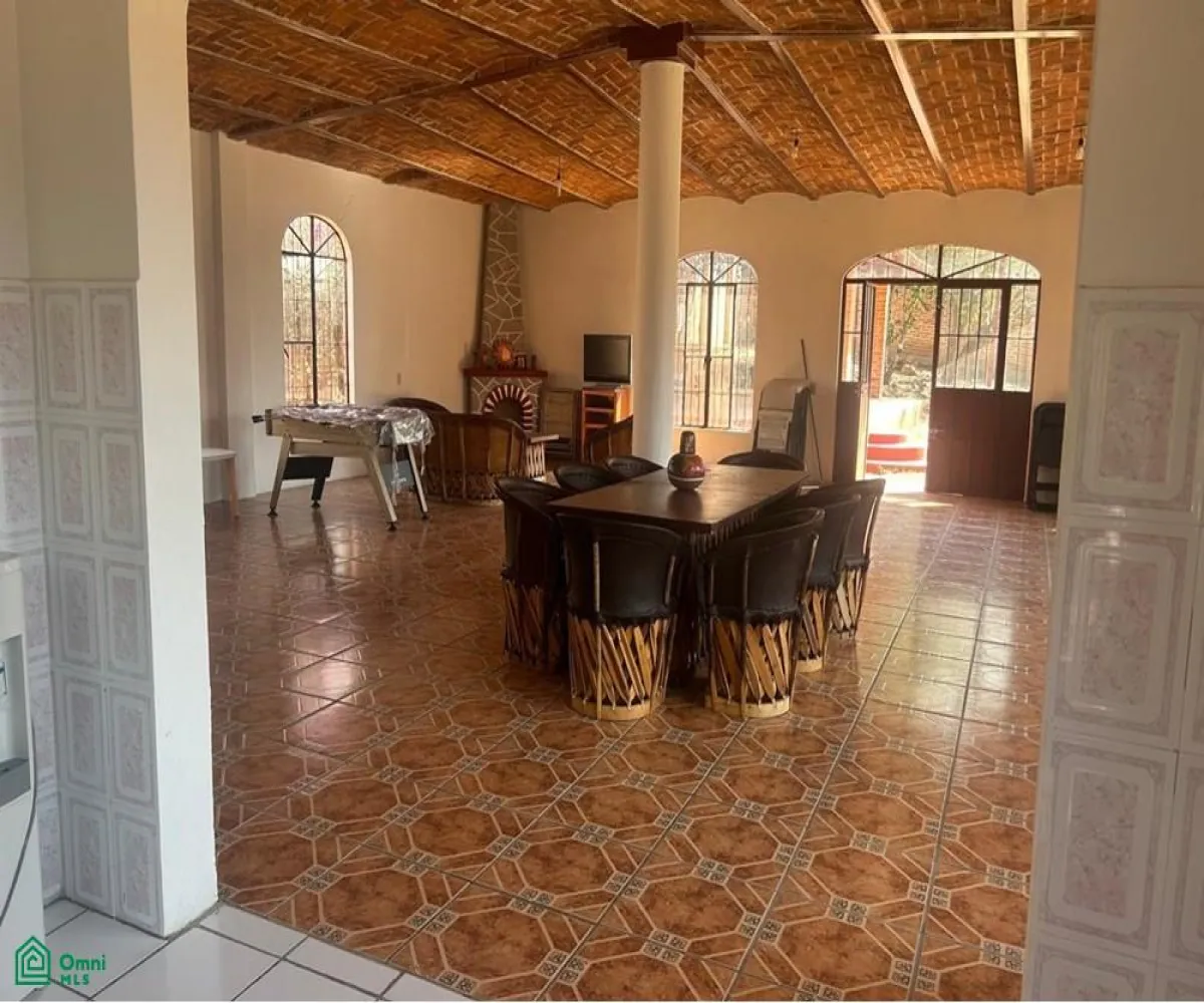 En Venta,Pueblo Ixtlahuacan de los Membrillos,EMILIANO ZAPATA 125, Guadalajara, Jalisco 45850, 1 Cuarto,2 Baños,EMILIANO ZAPATA,1,MX25894823