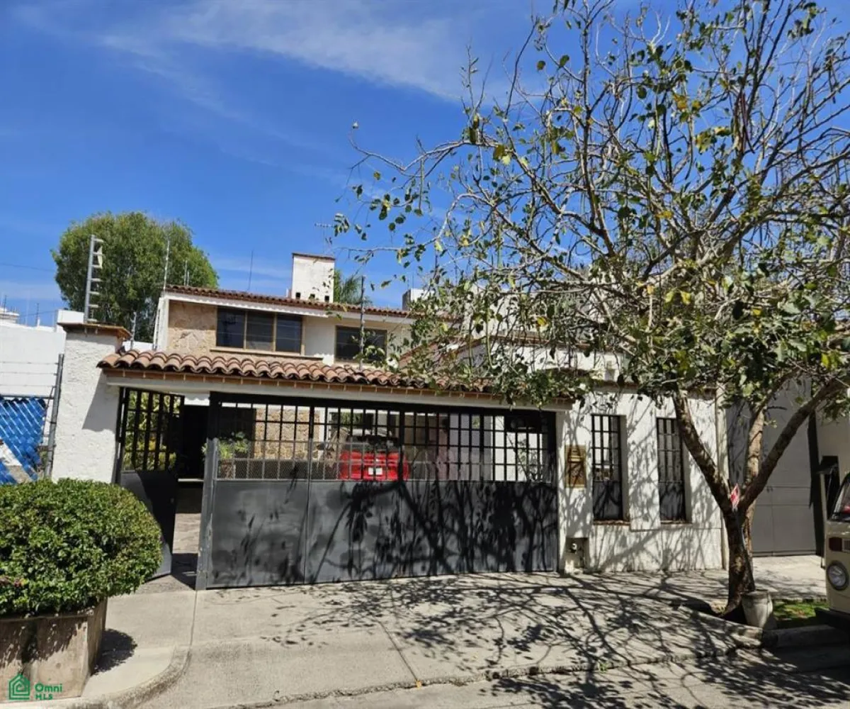 En Venta,Jardines Vallarta,Av. De los Novelistas 5228, Zapopan, Jalisco 45027, 3 Habitaciones,3 Baños,Av. De los Novelistas,2,MX25896376