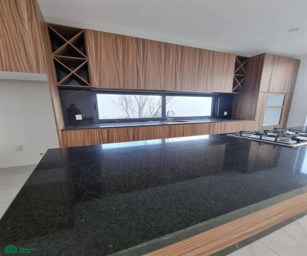 En Venta,Bosques Santa Anita,san alvaro 254, Tlajomulco de Zuniga, Jalisco 45645, 4 Habitaciones,3 Baños,san alvaro,2,MX25897406