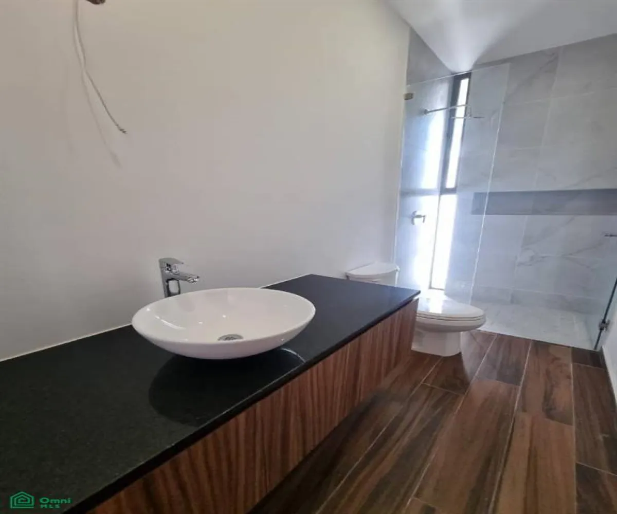 En Venta,Bosques Santa Anita,san alvaro 254, Tlajomulco de Zuniga, Jalisco 45645, 4 Habitaciones,3 Baños,san alvaro,2,MX25897406