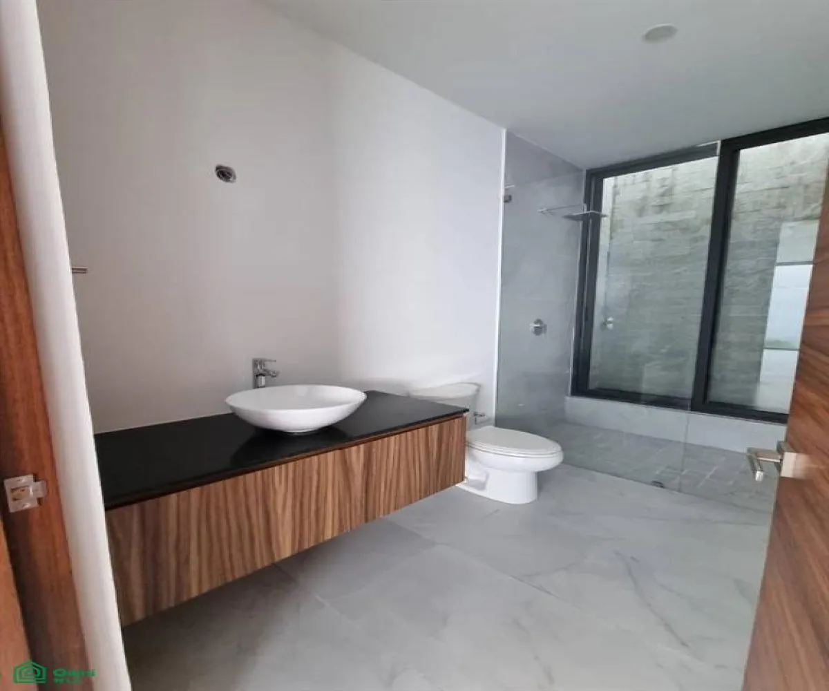 En Venta,Bosques Santa Anita,san alvaro 254, Tlajomulco de Zuniga, Jalisco 45645, 4 Habitaciones,3 Baños,san alvaro,2,MX25897406