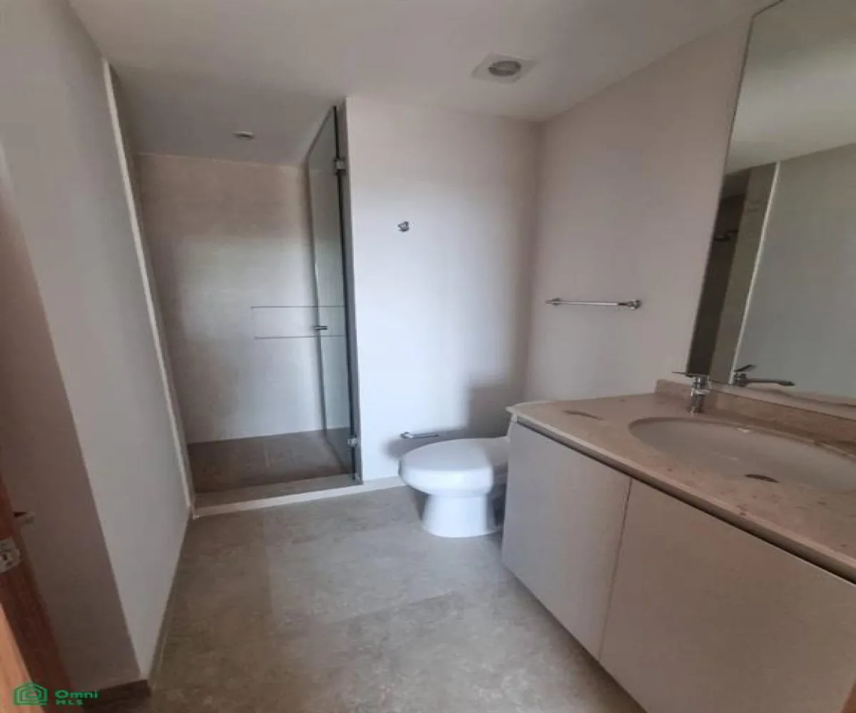 En Venta,Ciudad Granja,Calzada de Los Laureles 835-201, Zapopan, Jalisco 45010, 1 Cuarto,1 Baño,Calzada de Los Laureles,2,MX25897411