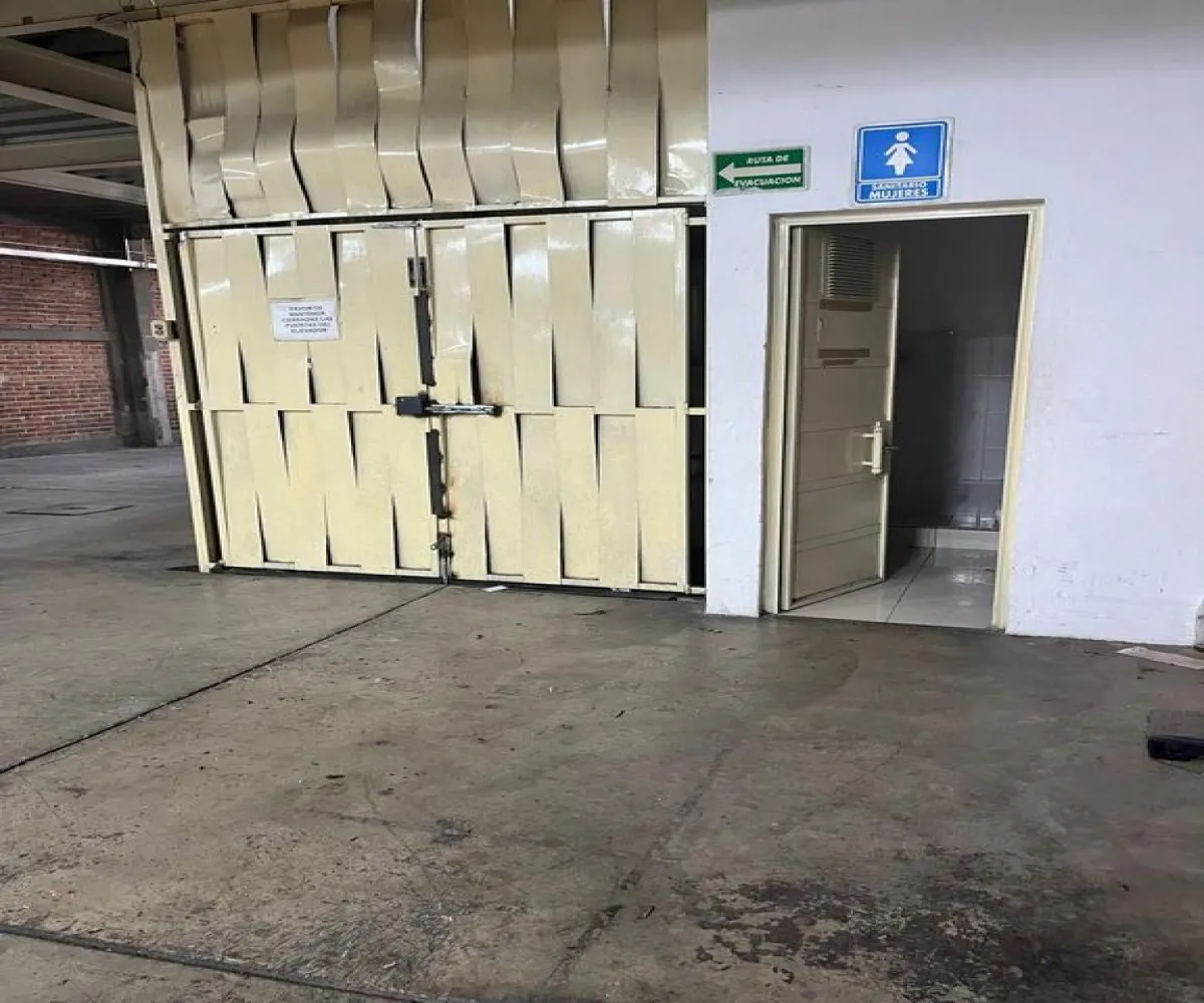 Bodega En Renta,San Juan Bosco,Esteban Alatorre 1871, Guadalajara, Jalisco 44730, 2 Habitaciones,11 Baños,Esteban Alatorre,2,pGdnD0Z