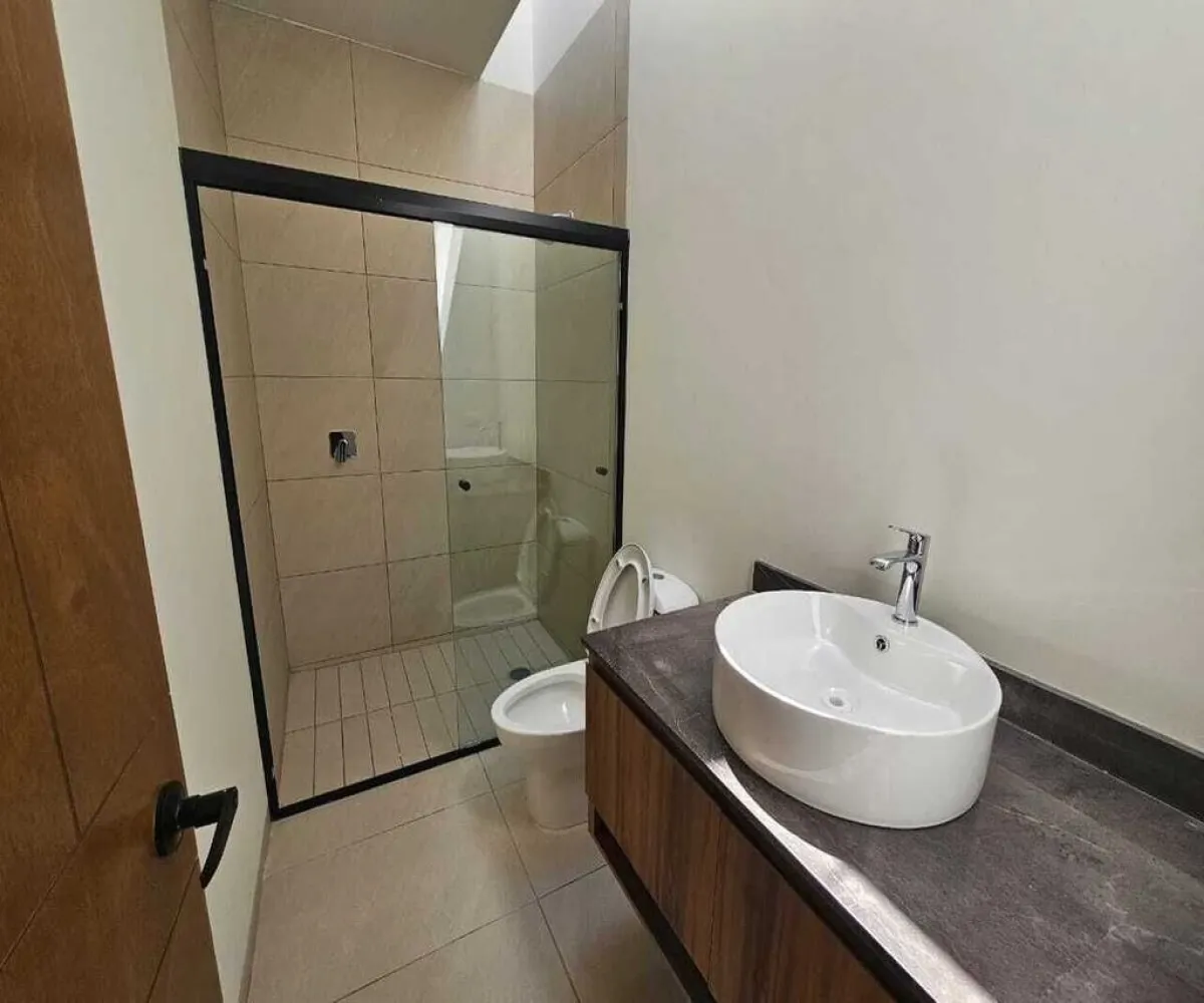 Casa En Venta,Valle imperial,Calle Palmira 1236 15, Zapopan, Jalisco 45134, 4 Habitaciones,3 Baños,Calle Palmira,1,phLD43u