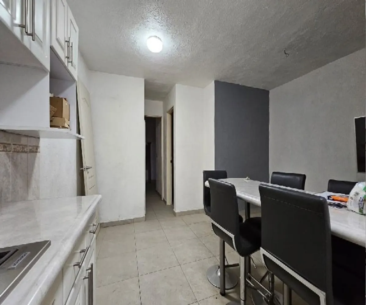 Casa En Venta,Parques de Santa María,Avenida Bahía de Todos Los Santos 2782, San Pedro Tlaquepaque, Jalisco 45609, 2 Habitaciones,1 Baño,Avenida Bahía de Todos Los Santos,2,puO8jDc