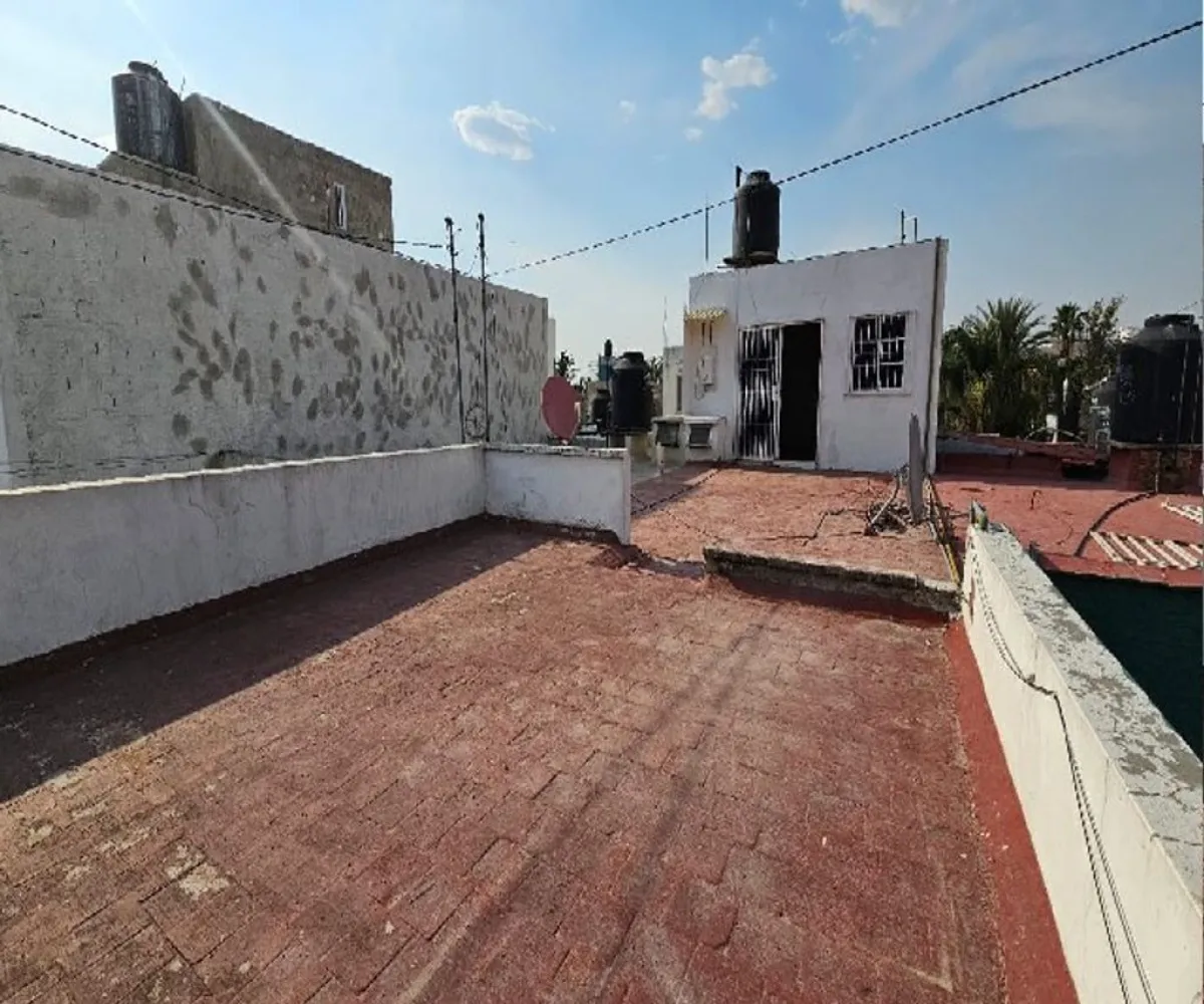 Casa En Venta,Parques de Santa María,Avenida Bahía de Todos Los Santos 2782, San Pedro Tlaquepaque, Jalisco 45609, 2 Habitaciones,1 Baño,Avenida Bahía de Todos Los Santos,2,puO8jDc