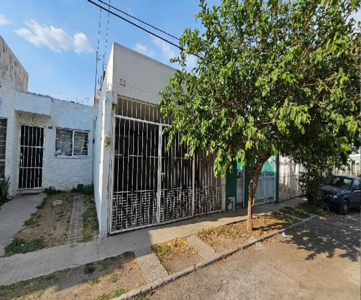 Casa En Venta,Parques de Santa María,Avenida Bahía de Todos Los Santos 2782, San Pedro Tlaquepaque, Jalisco 45609, 2 Habitaciones,1 Baño,Avenida Bahía de Todos Los Santos,2,puO8jDc