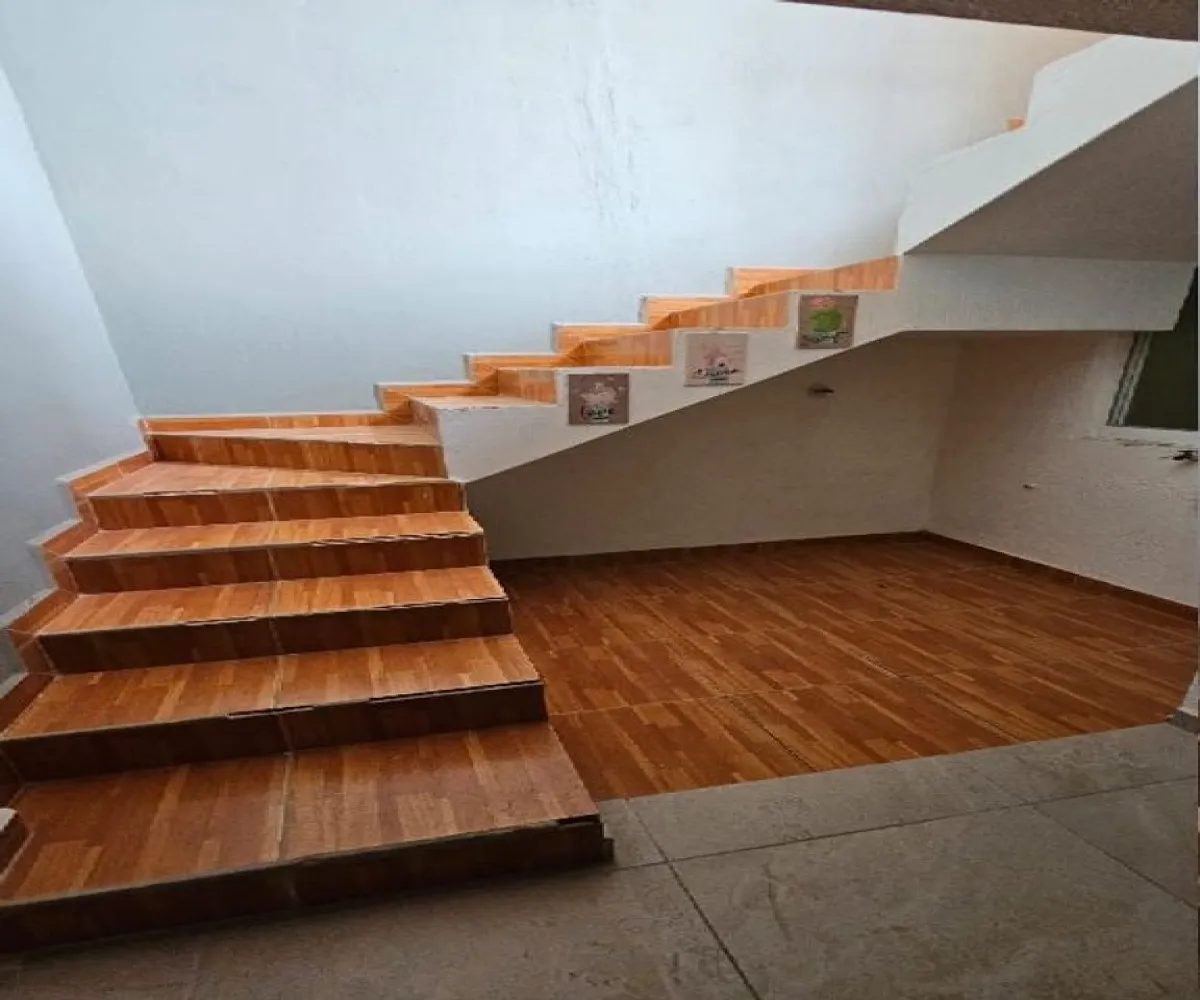 Casa En Venta,Parques de Santa María,Avenida Bahía de Todos Los Santos 2782, San Pedro Tlaquepaque, Jalisco 45609, 2 Habitaciones,1 Baño,Avenida Bahía de Todos Los Santos,2,puO8jDc