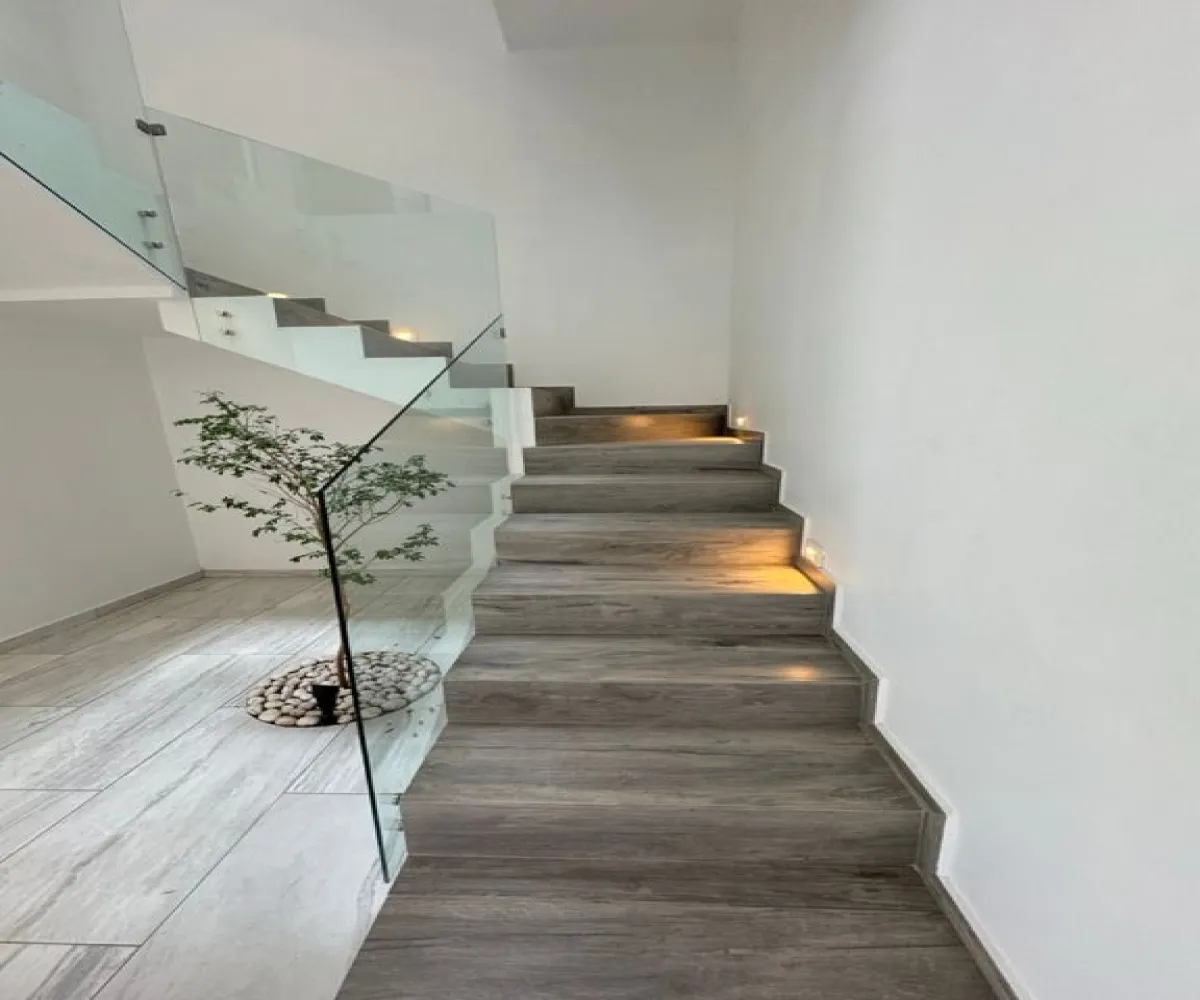 Casa En Venta,Capital Norte,Avenida Paseo de la Cantera 200 8, Zapopan, Jalisco 45134, 3 Habitaciones,3 Baños,Avenida Paseo de la Cantera,1,plMcG71