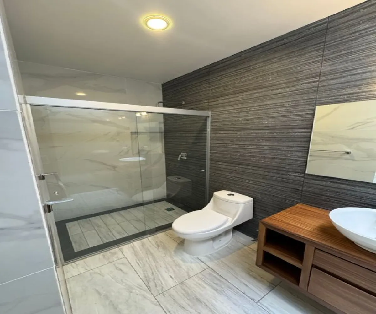 Casa En Venta,Capital Norte,Avenida Paseo de la Cantera 200 8, Zapopan, Jalisco 45134, 3 Habitaciones,3 Baños,Avenida Paseo de la Cantera,1,plMcG71