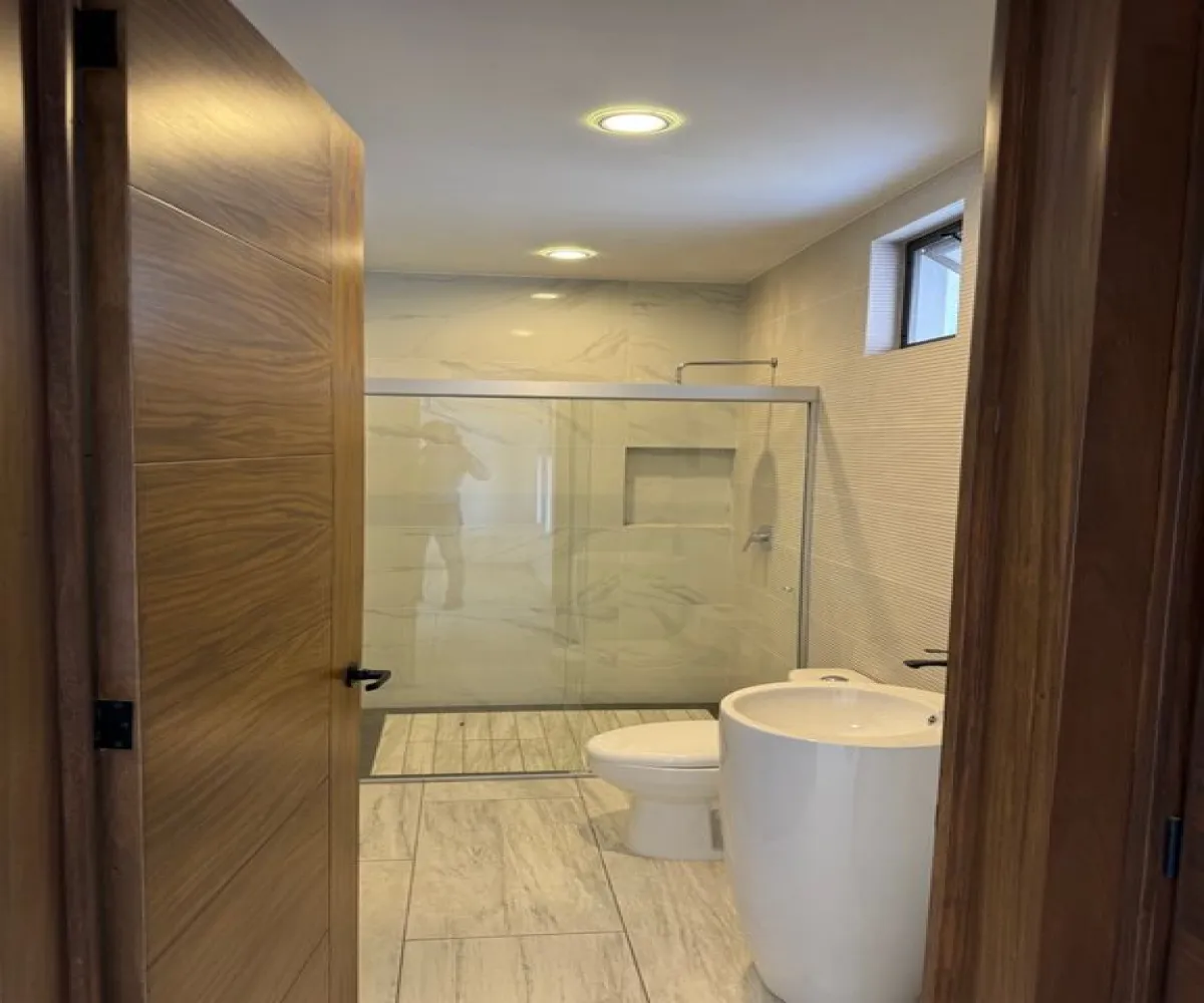 Casa En Venta,Capital Norte,Avenida Paseo de la Cantera 200 8, Zapopan, Jalisco 45134, 3 Habitaciones,3 Baños,Avenida Paseo de la Cantera,1,plMcG71