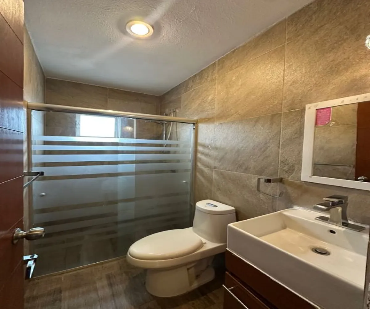 Casa En Venta,Parques del Bosque,Avenida Agrícola 2906, San Pedro Tlaquepaque, Jalisco 45609, 3 Habitaciones,2 Baños,Avenida Agrícola,2,pp3Iex9