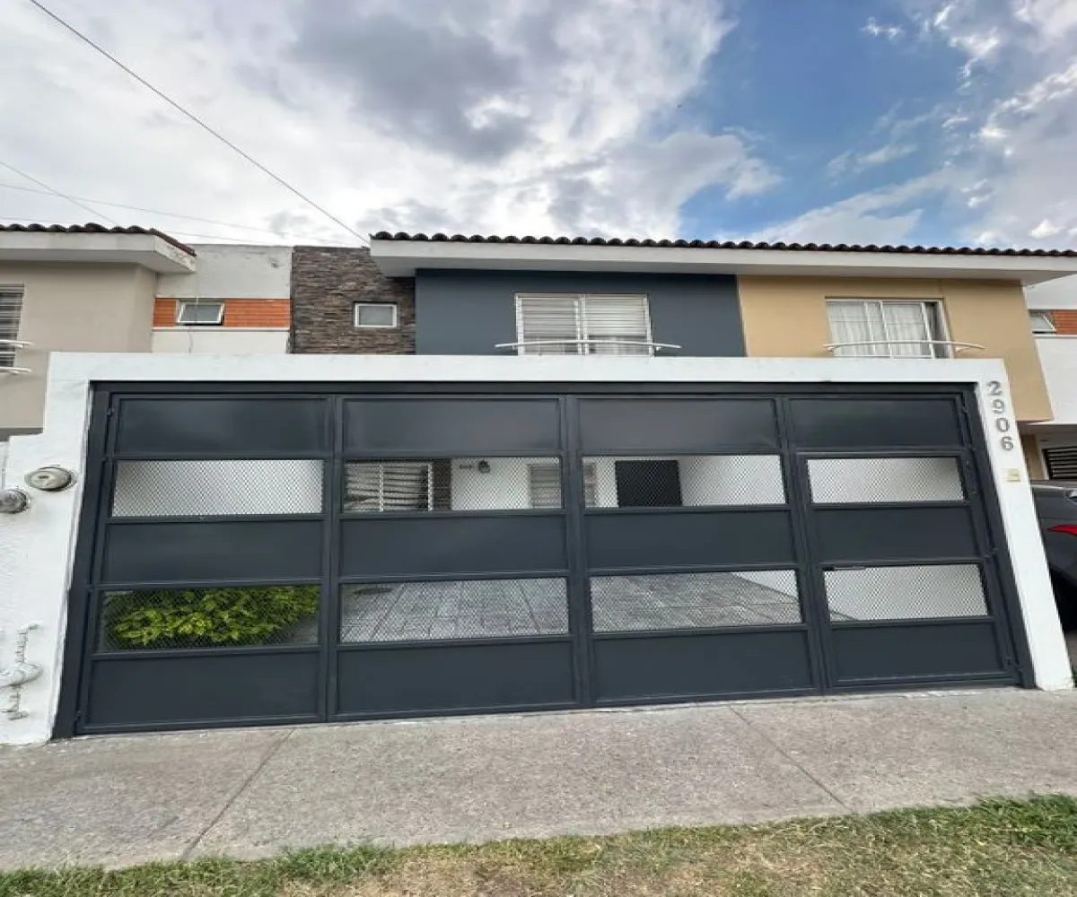 Casa En Venta,Parques del Bosque,Avenida Agrícola 2906, San Pedro Tlaquepaque, Jalisco 45609, 3 Habitaciones,2 Baños,Avenida Agrícola,2,pp3Iex9