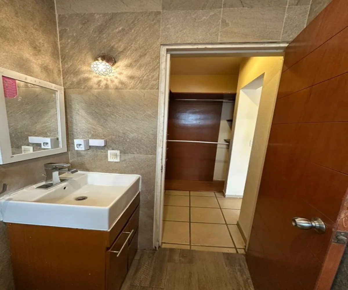 Casa En Venta,Parques del Bosque,Avenida Agrícola 2906, San Pedro Tlaquepaque, Jalisco 45609, 3 Habitaciones,2 Baños,Avenida Agrícola,2,pp3Iex9