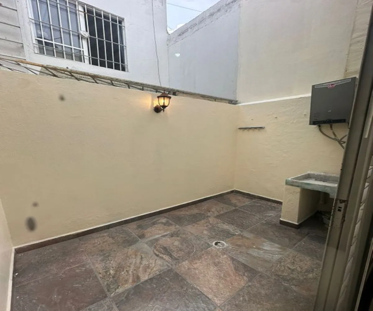 Casa En Venta,Parques del Bosque,Avenida Agrícola 2906, San Pedro Tlaquepaque, Jalisco 45609, 3 Habitaciones,2 Baños,Avenida Agrícola,2,pp3Iex9