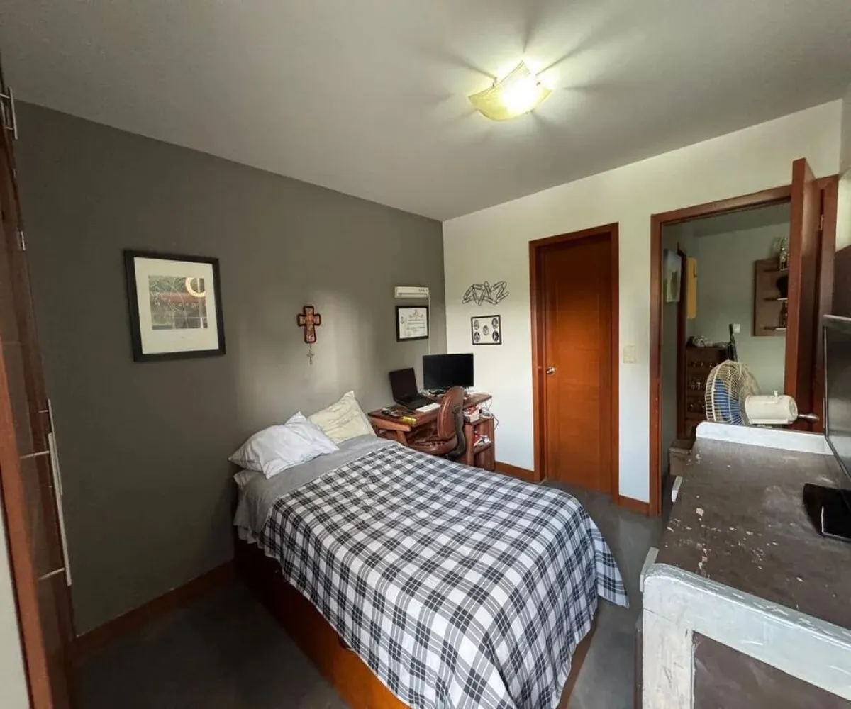 Casa En Venta,Casa Fuerte,Paseo la Torre S/N 43, Tlajomulco de Zúñiga, Jalisco 45645, 4 Habitaciones,3 Baños,Paseo la Torre,2,pJSpckE