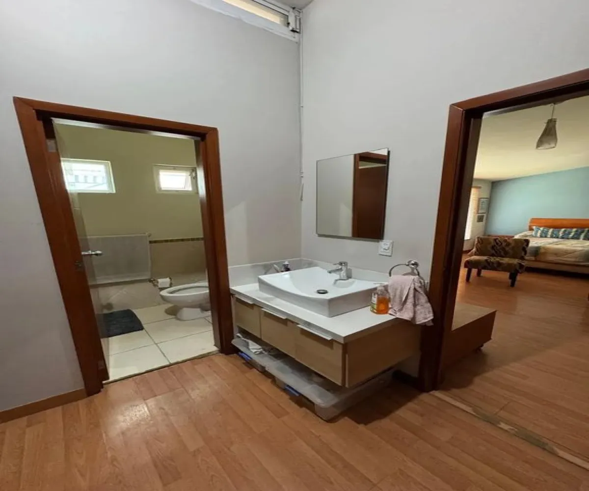 Casa En Venta,Casa Fuerte,Paseo la Torre S/N 43, Tlajomulco de Zúñiga, Jalisco 45645, 4 Habitaciones,3 Baños,Paseo la Torre,2,pJSpckE