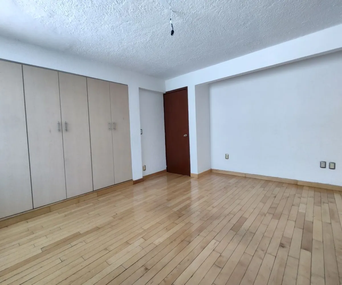 Casa En Venta,Ciudad De Los Niños,J. J. Martínez Aguirre 3346, Zapopan, Jalisco 45040, 6 Habitaciones,6 Baños,J. J. Martínez Aguirre,3,pBO6bZy