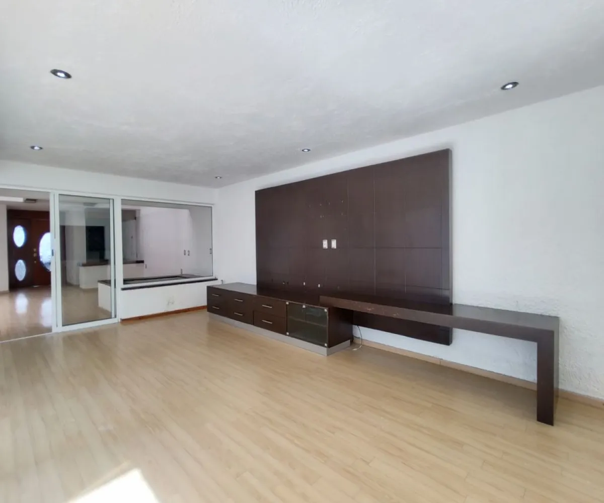 Casa En Venta,Ciudad De Los Niños,J. J. Martínez Aguirre 3346, Zapopan, Jalisco 45040, 6 Habitaciones,6 Baños,J. J. Martínez Aguirre,3,pBO6bZy