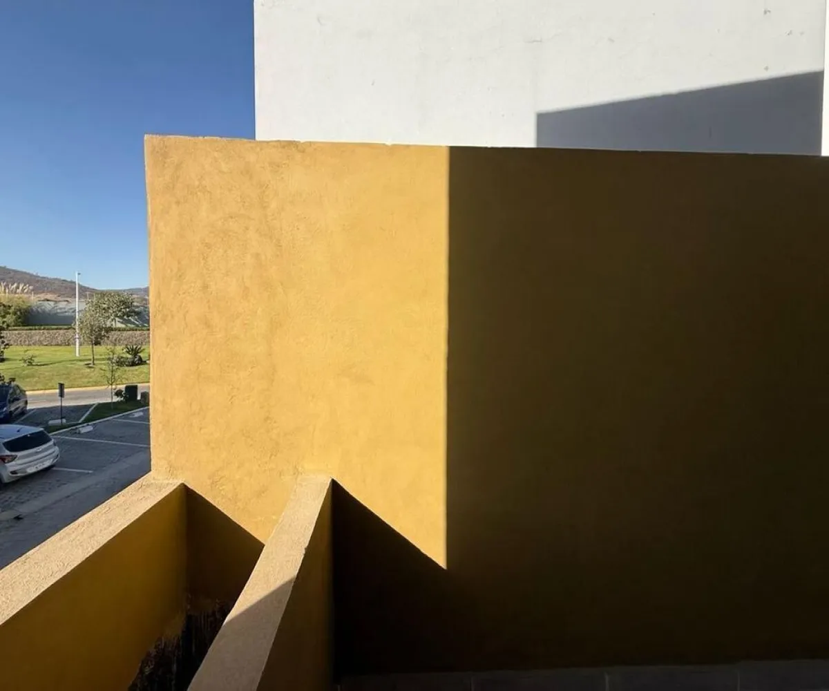 Casa En Venta,Casa Fuerte,Circuito la Almena 94, Tlajomulco de Zúñiga, Jalisco 45645, 3 Habitaciones,4 Baños,Circuito la Almena ,2,p3yHIpY