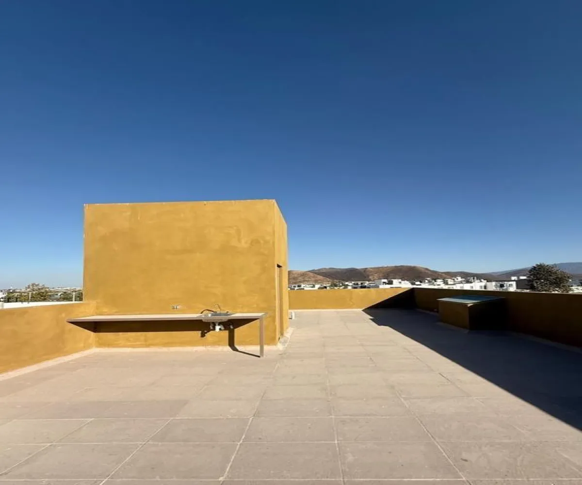 Casa En Venta,Casa Fuerte,Circuito la Almena 94, Tlajomulco de Zúñiga, Jalisco 45645, 3 Habitaciones,4 Baños,Circuito la Almena ,2,p3yHIpY