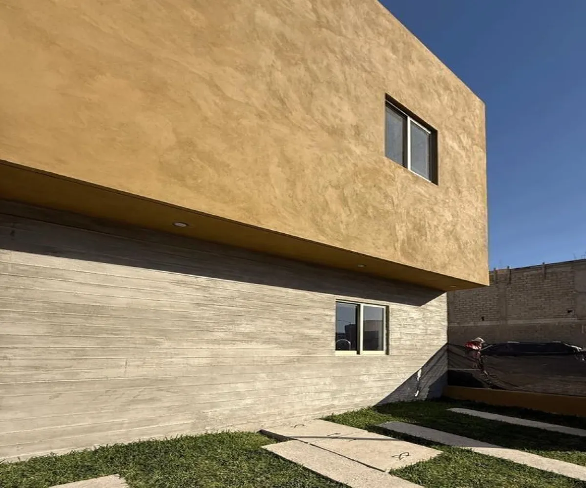 Casa En Venta,Casa Fuerte,Circuito la Almena 94, Tlajomulco de Zúñiga, Jalisco 45645, 3 Habitaciones,4 Baños,Circuito la Almena ,2,p3yHIpY