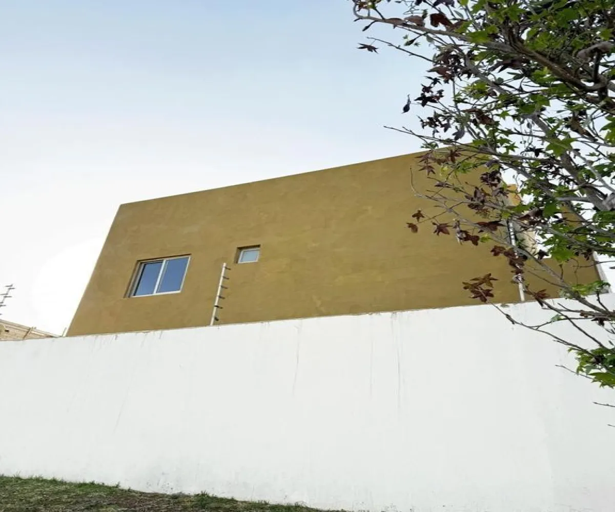 Casa En Venta,Casa Fuerte,Circuito la Almena 94, Tlajomulco de Zúñiga, Jalisco 45645, 3 Habitaciones,4 Baños,Circuito la Almena ,2,p3yHIpY