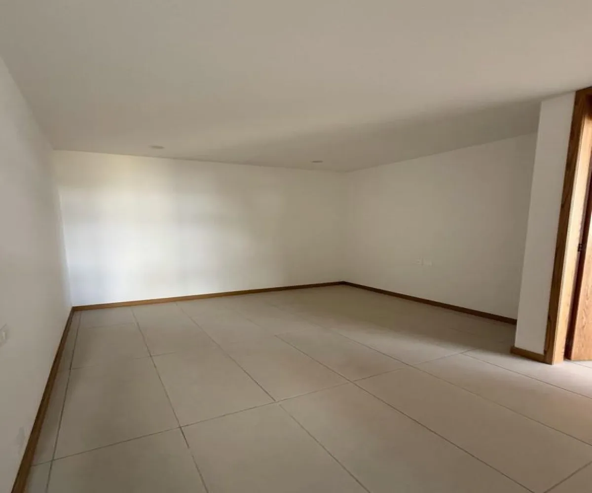 Casa En Venta,Casa Fuerte,Circuito la Almena 94, Tlajomulco de Zúñiga, Jalisco 45645, 3 Habitaciones,4 Baños,Circuito la Almena ,2,p3yHIpY