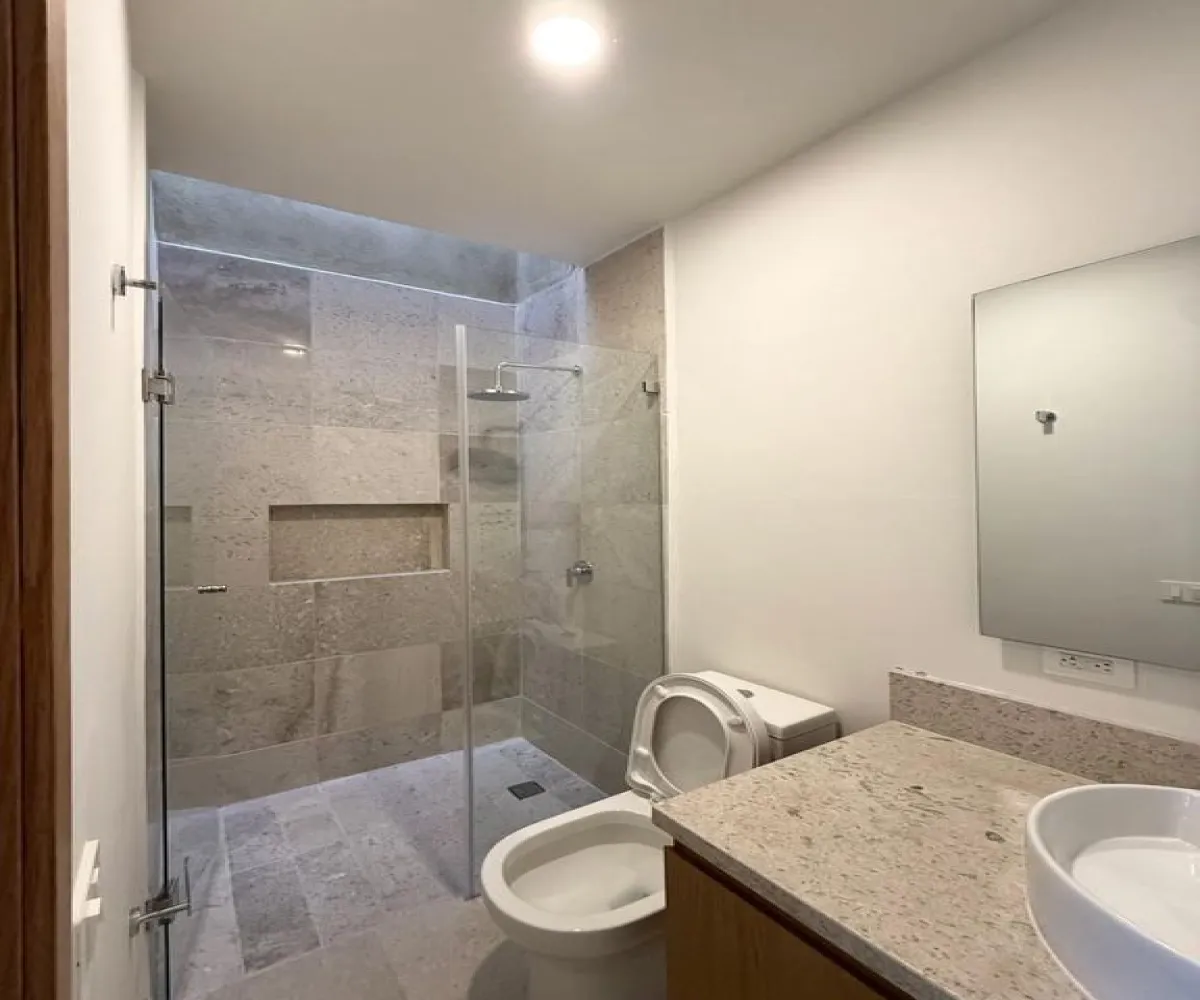 Casa En Venta,Casa Fuerte,Circuito la Almena 94, Tlajomulco de Zúñiga, Jalisco 45645, 3 Habitaciones,4 Baños,Circuito la Almena ,2,p3yHIpY