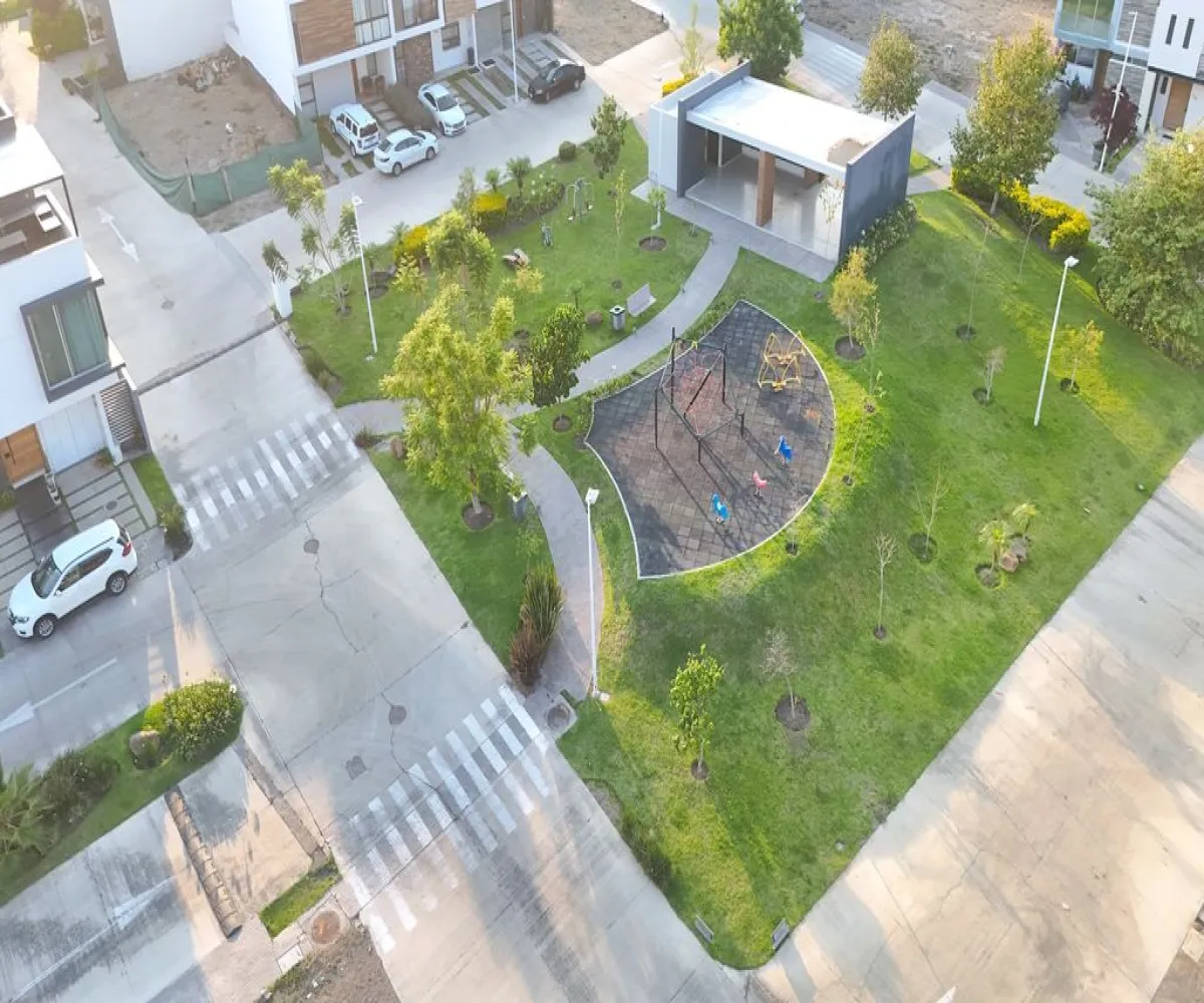 Casa En Venta,Senderos de Monte Verde,Boulevard Senderos de Monteverde 168 76, Tlajomulco de Zúñiga, Jalisco 45640, 3 Habitaciones,2 Baños,Boulevard Senderos de Monteverde,3,pZ5l6Ap