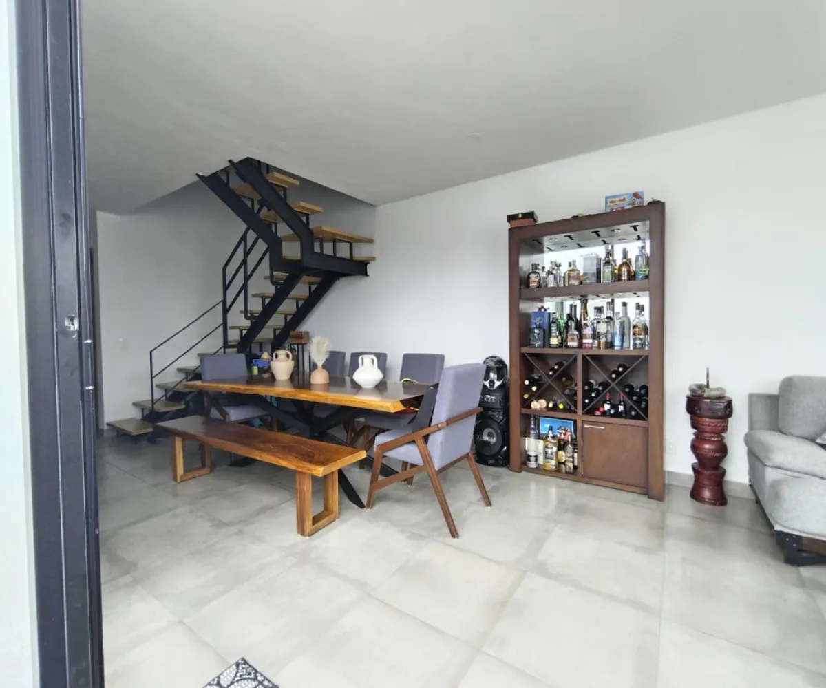 Casa En Venta,Senderos de Monte Verde,Boulevard Senderos de Monteverde 168 76, Tlajomulco de Zúñiga, Jalisco 45640, 3 Habitaciones,2 Baños,Boulevard Senderos de Monteverde,3,pZ5l6Ap