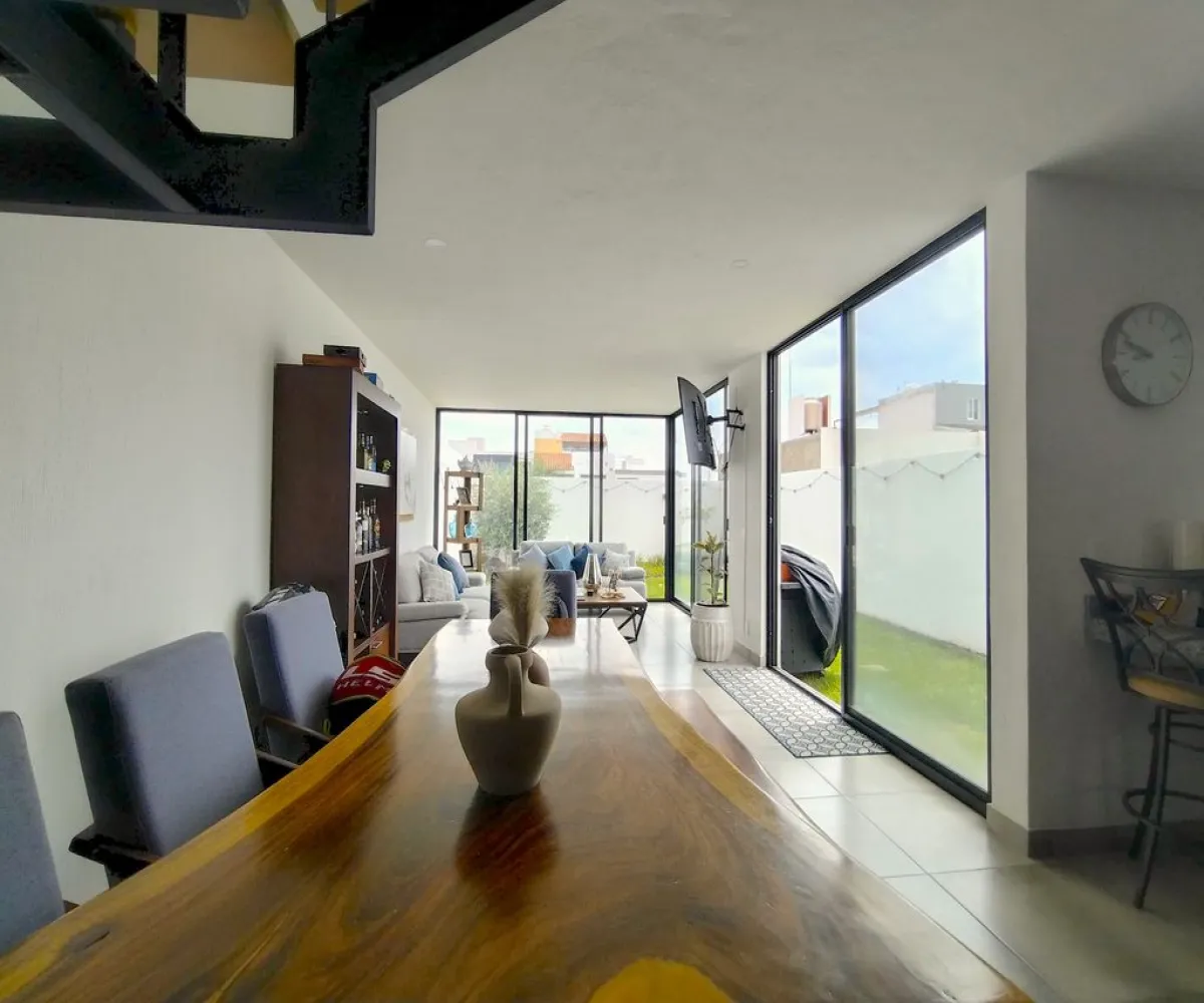 Casa En Venta,Senderos de Monte Verde,Boulevard Senderos de Monteverde 168 76, Tlajomulco de Zúñiga, Jalisco 45640, 3 Habitaciones,2 Baños,Boulevard Senderos de Monteverde,3,pZ5l6Ap